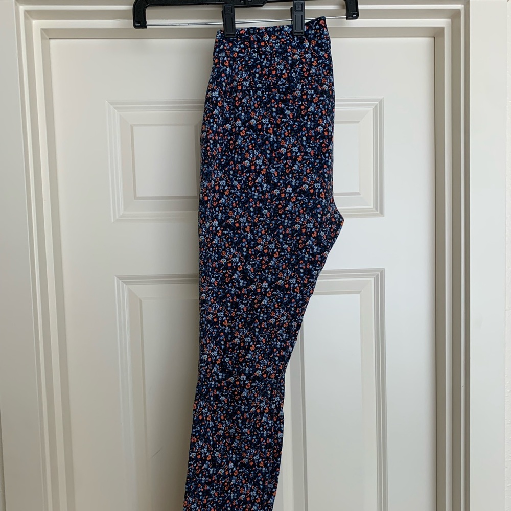 Gap Skinny Ankle Chino Pants in floral print